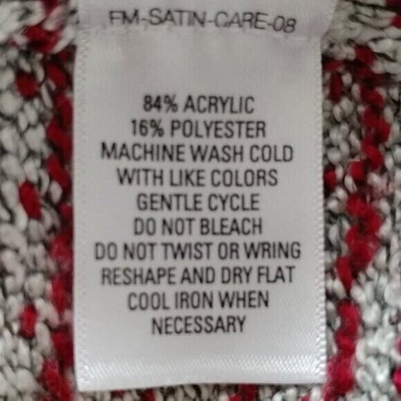 Great Northwest Clothing Sweater Women's Red Grey Cardigan Button Down Size XL - Picture 5 of 8